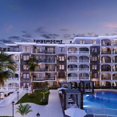 Luxury Studio Valencia Gardens