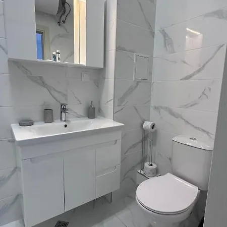 Luxury Studio Valencia Gardens Apartment